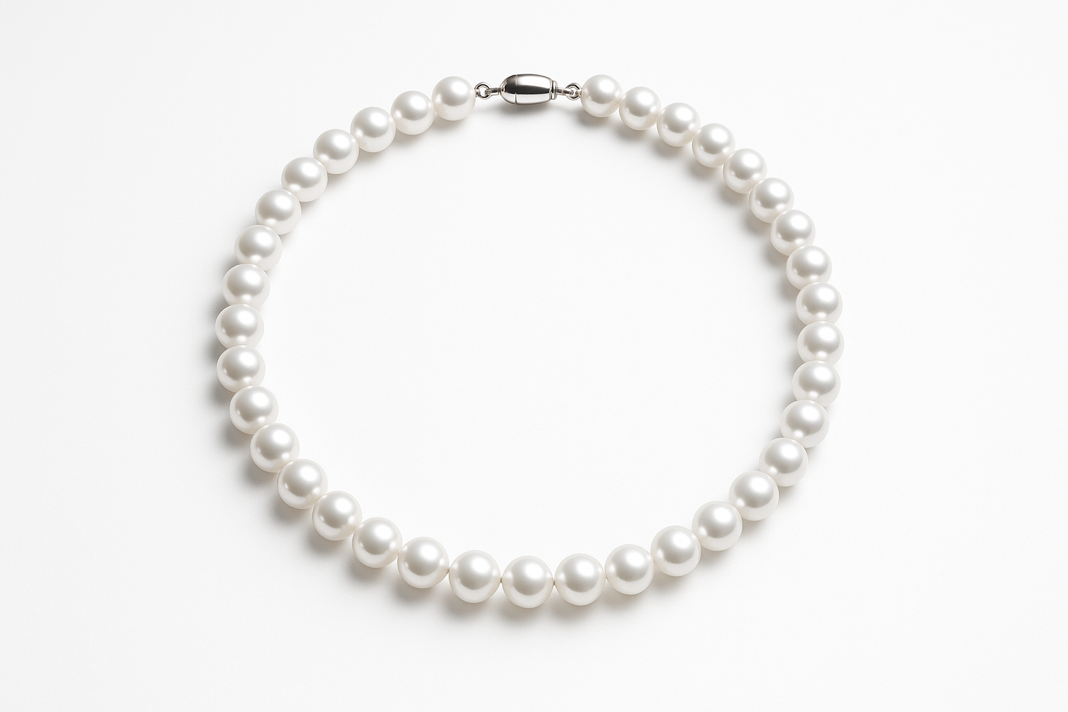 Women's Professional Pearl Necklace